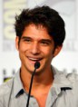 /album/galerie-de-photos-tyler-posey/a220px-tyler-posey-comic-con-2012-jpg/